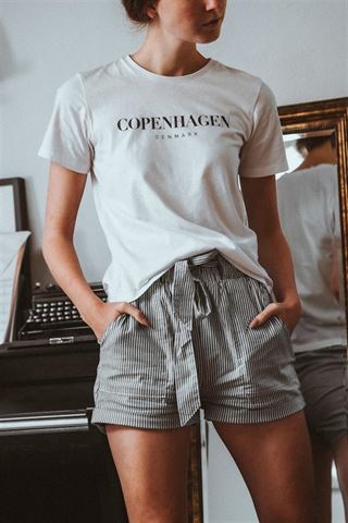 Mangler der shorts i garderoben? Find den perfekte stil til sommer